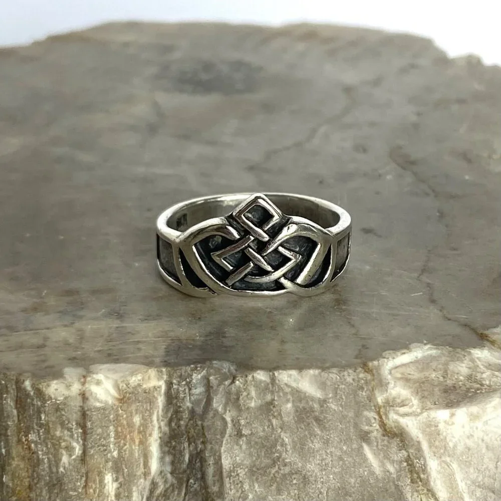 Sterling Silver 925 Celtic Knot V Band Ring Size 7 Celtic Jewelry